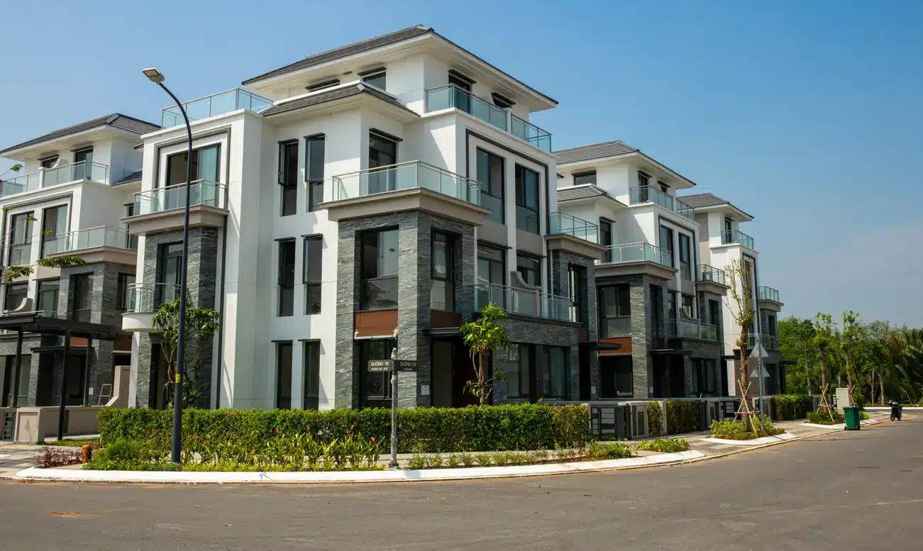 image-song-an-lanh-so-huu-biet-thu-gladia-khang-dien-10